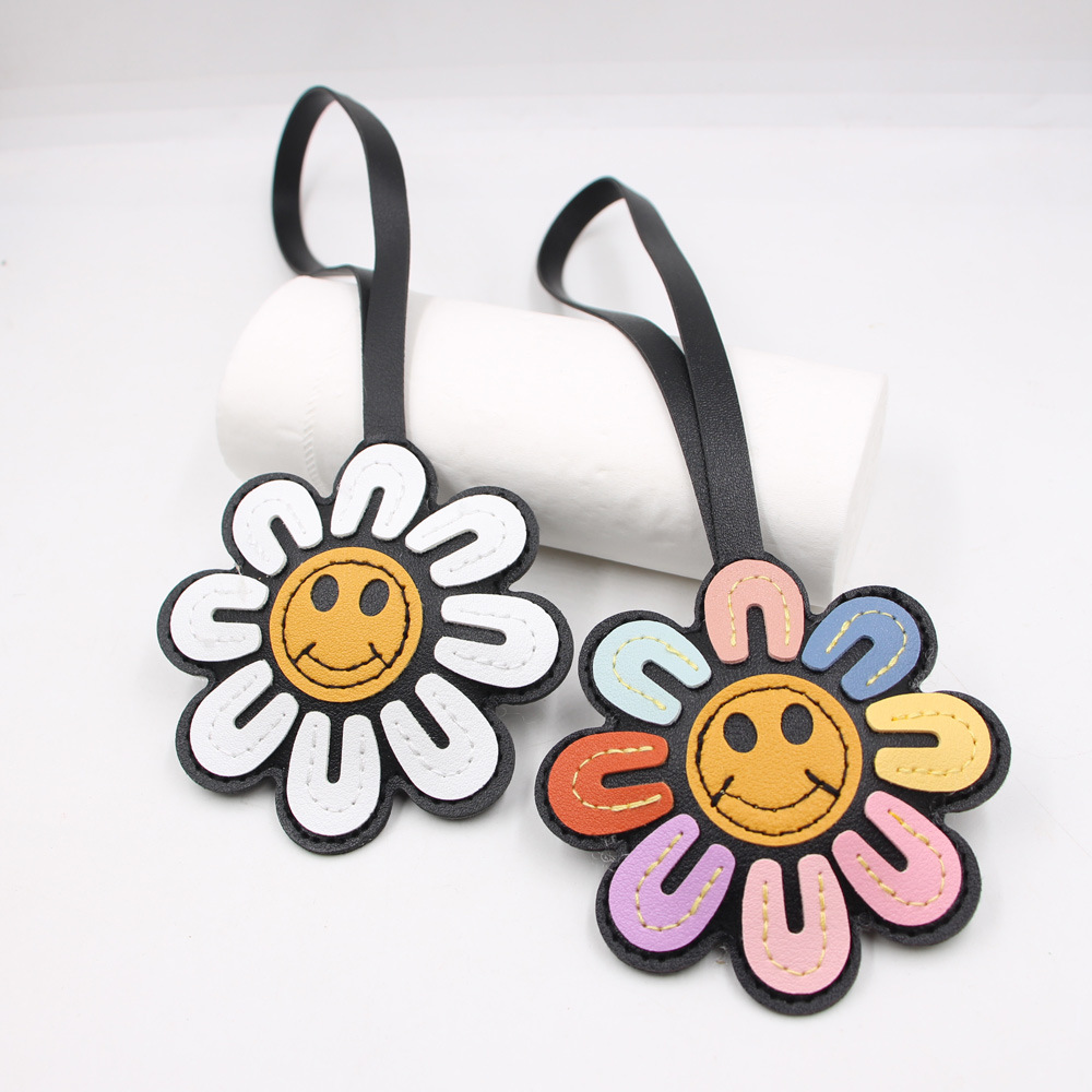 1pc Sunflower joyful Face Flow - Car Accessories Gift Ideas บทวิจารณ์และราคา